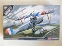 Acadamy 1/32 Nieuport 17